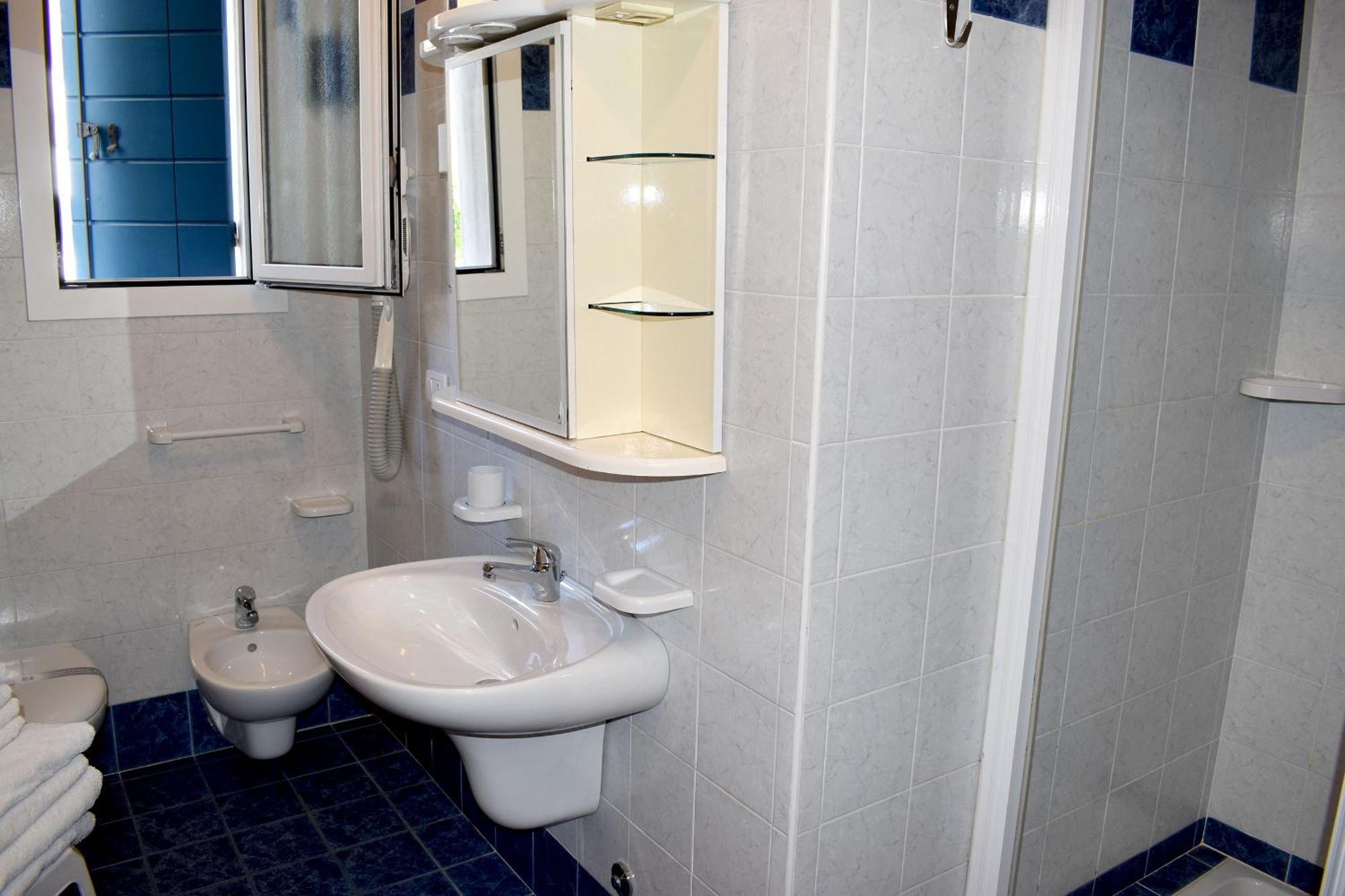 Ilios Aparthotel 3*